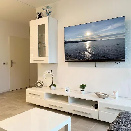 Ferienwohnung-happy-laboe *